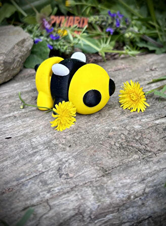 Arı Oyuncak - Altın Işık Çiçeği'nin Peşindeki Bebek Arı🌼🐝3D Hareketli Organik Model - Orta Boy