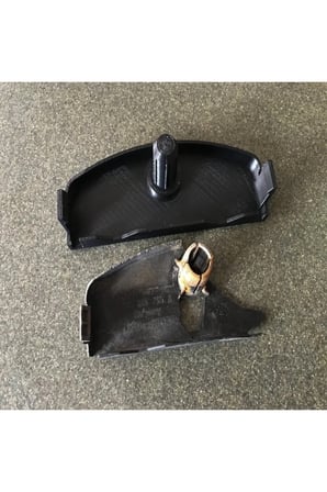 Audi TT (2001-2006) Çekme Kancası Kapağı