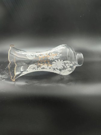 AVİZE LAMBA CAMI.ALTIN YALDIZLI,MOTİFLİ (Alt yuva çapı:4.50 cm-h:21.00 cm) (E.14) Mum ampule göre.