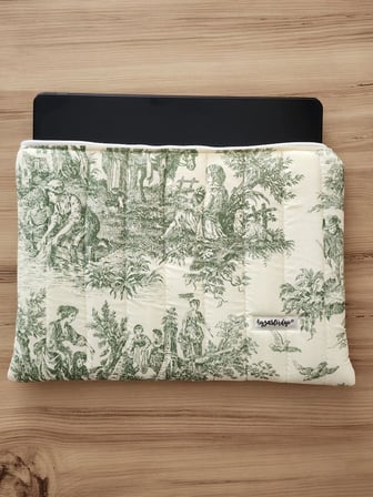 Ayza Stüdyo 15-16 Inç Macbook Uyumlu Kapitone Laptop Kılıfı - Eski Zamanlar Yeşil (41X31 Cm)