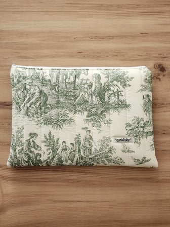Ayza Stüdyo 15-16 Inç Macbook Uyumlu Kapitone Laptop Kılıfı - Eski Zamanlar Yeşil (41X31 Cm)