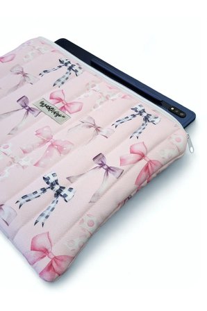 Kalın Yumuşacık Dolgulu iPad Tablet Çantası - Renkli Kurdele Desenli 10-12 inç Uyumlu