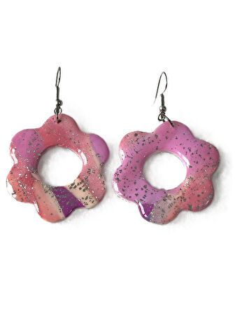 El Yapımı, Şık, Polimer Kil, Ultra Hafif, Kadın Küpe. Bu çiçek şeklinde dangle küpeler, pembe ve mor benekli tasarımıyla dikkat çekici bir görünüm sunuyor!