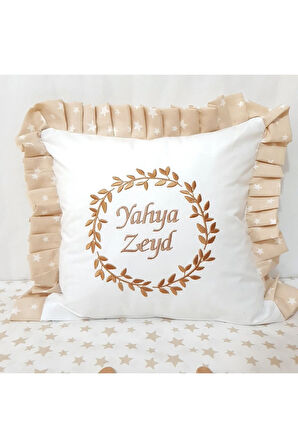 Nakışlı Kırlent Bebek İsimli 40x40 Cm İçi Dolgulu Fırfırlı Kırlent