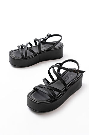 861-1029 Siyah Dolgu Kadın Sandalet