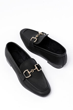 303 Siyah Toka Aksesuarlı Günlük Kadın Babet