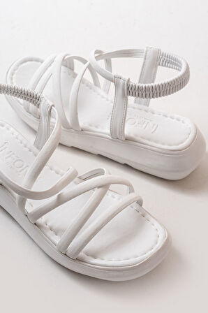 841-841 Beyaz Lastikli Günlük Kadın Sandalet