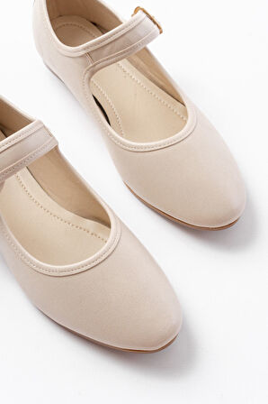 2606 Bej Baretli Günlük Kadın Ayakkabı