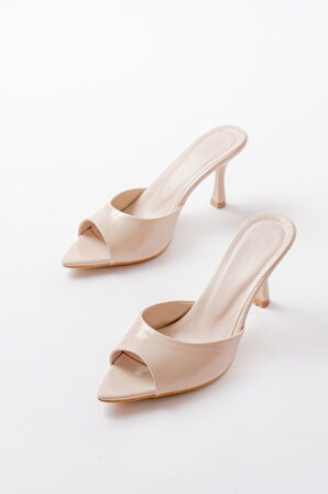 716 Bej Rugan Sivri Burunlu Topuklu Kadın Terlik