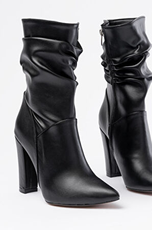 VRT-4815 Siyah Yüksek Kalın Topuklu Körüklü Fermuarlı Kadın Bot