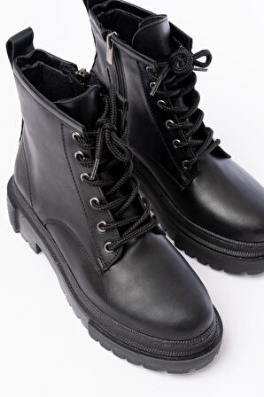 812-296 Siyah Bağcıklı Fermuarlı Günlük Kadın Bot