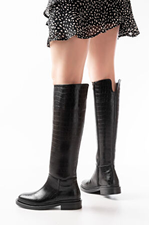 2024-3007 Siyah Fermuarlı Günlük Kadın Çizme