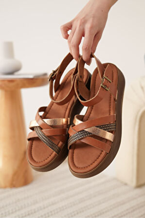 Herry Taba Altın Detaylı Hakiki Deri Sandalet