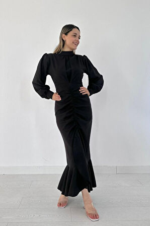 Siyah Volanlı Uzun Kol Elbise