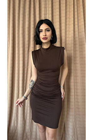 Kahverengi Büzgülü Kolsuz Elbise