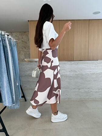 Kadın Kısa Kollu Bisiklet Yaka Viskon Bluz Ve Desenli Süprem Etek Ikili Takım