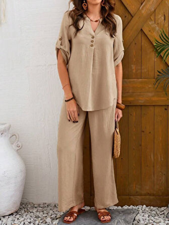 Kadın Kısa Kollu V Hakim Yaka Düğmeli Bürümcük Bluz Ve Pantolon Ikili Takım