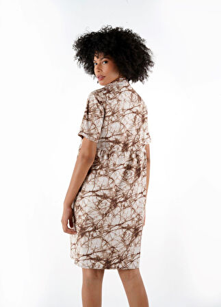 ALEXANDERGARDI DESENLI DÜĞMELİ HAKİM YAKA COMFORT ELBİSE (B24-384 00)