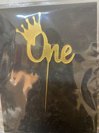 Özel Seri Eğlence Parıltı Süsleme ONE TAÇLI GOLD PLEKSİ PASTA ÜZERİ SÜS