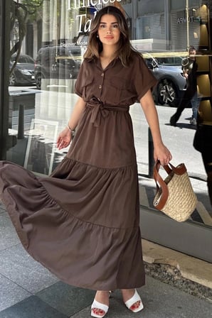 Kahve Kısa Kol, Airobin Kumaş, Yarım Patlı, Kemerli/Kuşaklı, Eteği Pliseli, Cepli Maxi Uzun Elbise