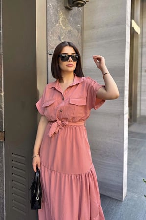 Gül Kurusu Kısa Kol, Airobin Kumaş, Yarım Patlı, Kuşaklı, Eteği Pliseli, Cepli Maxi Uzun Elbise