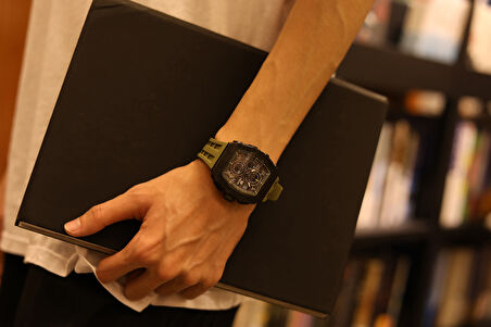 Elemental Series – Takvim Fonksiyonlu Çelik Saat TB8204Q Siyah - Yeşil