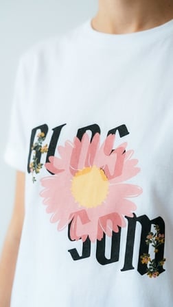 Kadın Beyaz Blossom Baskılı Kısa Kollu Oversize Tişört Beyaz / XXL