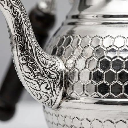 Aura Copper El İşlemeli Bakır Çaydanlık Seti 1 mm – Üst 850-950 ml Alt 1850-1950 ml 27 cm Mc-00003