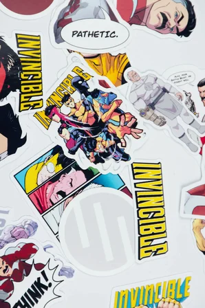Invincible Temalı Sticker Paketi 20 Parça Kaliteli Su Geçirmez Laptop Telefon Termos Etiket Seti