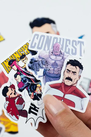 Invincible Temalı Sticker Paketi 20 Parça Kaliteli Su Geçirmez Laptop Telefon Termos Etiket Seti
