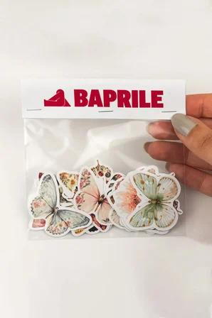 Kelebekler ve Çiçekler Sticker Paketi 22 Parça Kaliteli Su Geçirmez Etiket Seti