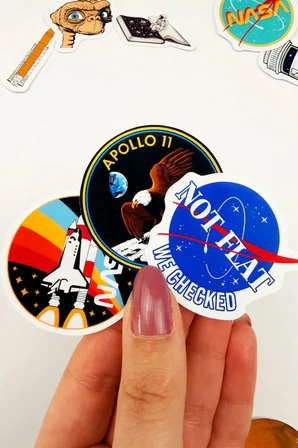 Uzay NASA Astronot Temalı 20 Parça Kaliteli Su Geçirmez Laptop Termos Etiket Seti