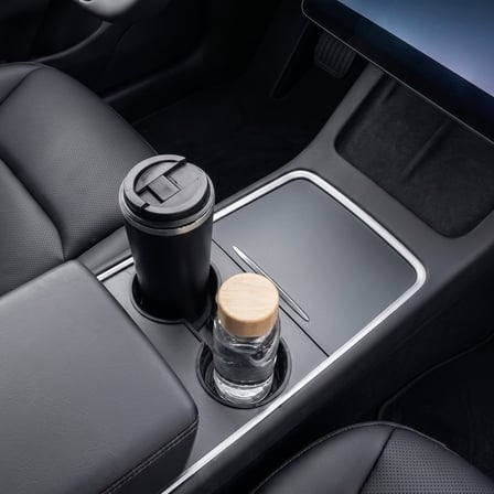 Tesla Model 3 / Y Standart ve Juniper Uyumlu Orta Bardaklık Pedi Kaymaz Konsol Koruyucu Matı 1 Adet Siyah