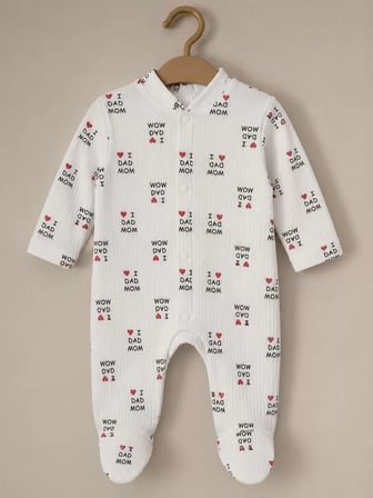 3/9 Ay Love Baskılı Patikli Bebek Tulumu