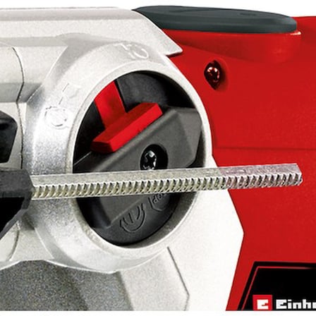 1250 W Kırıcı Delici ile 32 mm Betonda Derin Delme