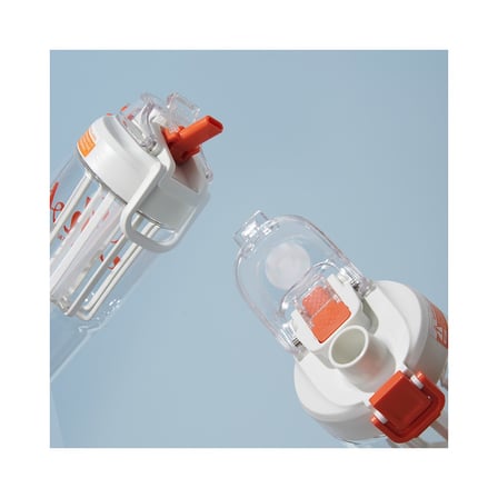 Beyaz Renkli 950 ml Tritan Mug, Hafif ve Dayanıklı