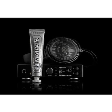 Marvis Smokers Diş Macunu - Sigara İçenler İçin Özel, Lekeleri Gideren ve Beyazlatan, 85 ml,