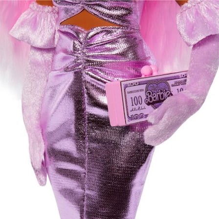 Pembe Saçlı Deluxe Style Bebek ile Oyun Deneyimi