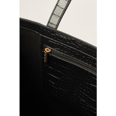 Büyük Çanta, İkonik Tasarım ve Kullanışlı Alan ile