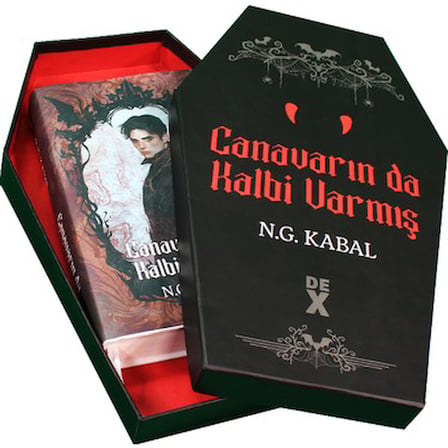Canavarın Kalbi - Ciltli, 456 Sayfa Sert Kapak