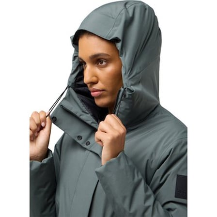Kadın Outdoor Mont, Su Geçirmez ve Şık Tasarım