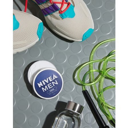 NIVEA Men Creme Erkek Bakım Kremi 75ml,El, Yüz ve Vücut Nemlendirici Krem, Hızlı Emilir, Yapışkan