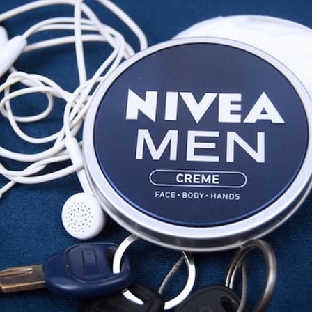 NIVEA Men Creme Erkek Bakım Kremi 75ml,El, Yüz ve Vücut Nemlendirici Krem, Hızlı Emilir, Yapışkan