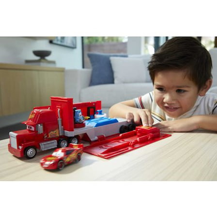 Disney Pixar Cars Dönüştürülebilir Mack