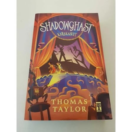 Thomas Taylor'ın Shadowghast & Karakasvet ile Büyülü Dünya