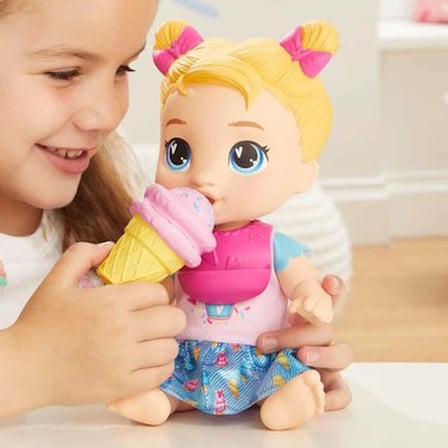 Baby Alive Tatlı Atıştırmalıklar Zamanı Harper Bebek Pembe Renk Dondurma Desenli Eğlenceli
