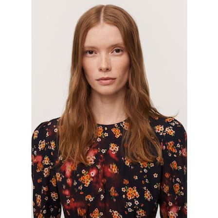 Çiçek Desenli Moda Ürünleri ile Yaz Aylarına Uygun Seçenekler