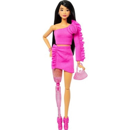 Işıltılı Protez Bacaklı Barbie ile Şıklık ve Eğlence