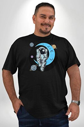 Astronot Uzayda Sıkılmış  Siyah Büyük Beden Erkek Kadın Unisex Basic Ön Baskılı Tişört