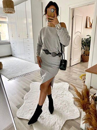 Livizmir Moda Kadın Uzun Kollu Düşük Omuz Yırtmaç Detay Kaşkorse Etek Bluz Ikili Takım